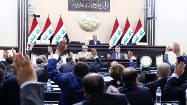 البرلمان العراقي يعقد جلسة لاستكمال مناقشة مسألة إقالة وزير الدفاع