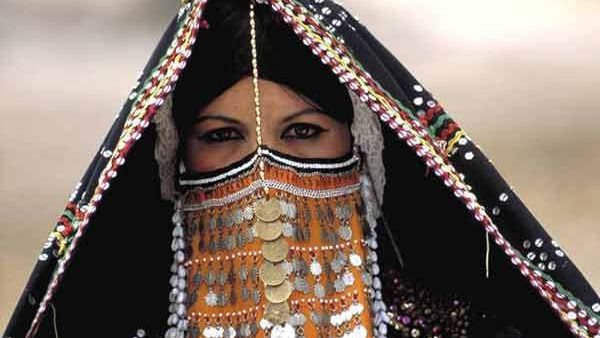 هل ترضى تتزوج بدويه