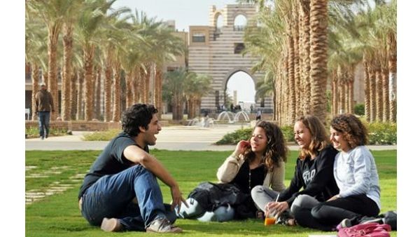 The university administration explained that in order for students to be part of the new initiative, they would have to register online. The university administration explained that in order for students to be part of the new initiative, they would have to register online.