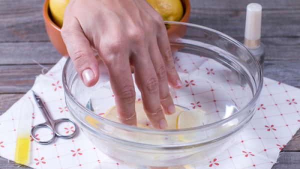 الاهتمام بجمال ونظافة الأظافر أمر لا يقل أهميةً عن العناية بالبشرة والشعر