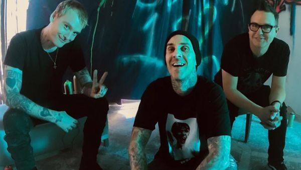 Blink-182 Cancels Fall Tour  (Source: blink182 / Instagram ) 