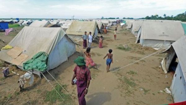 دمار هائل لمنازل المسلمين في ميانمار