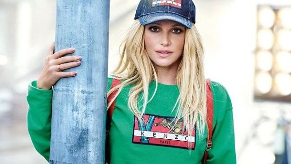 بريتني سبيرز تطلق حملة أزياء علامة Kenzo الفرنسية