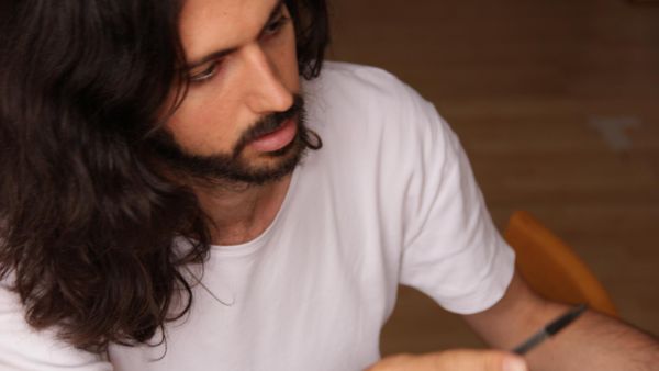 Tambascio aims to share his experience with university students and to support those who aspire to a musical career. (Facebook)
