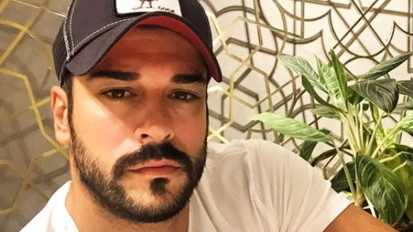 النجم التركي بوراك (instagram.com/burakozcivit)