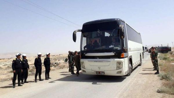 20 حافلة دخلت الضمير الواقعة في القلمون الشرقي لنقل المسلحين وأهاليهم
