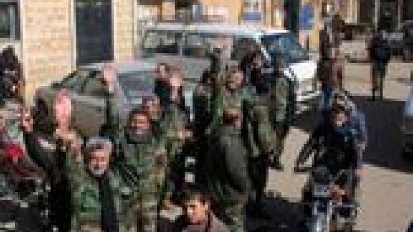 مقاتلون موالون للرئيس السوري بشار الأسد

