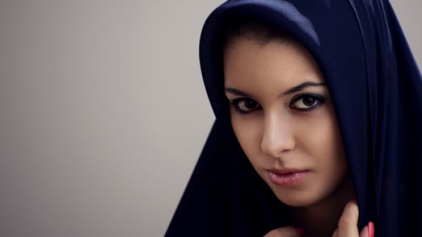 The retail company paid the Muslim $25,000 to settle a lawsuit after it refused to hire a woman who wore a hijab. (AFP/File)