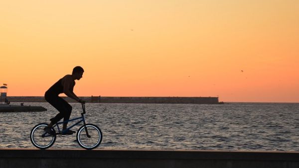 Pick one activity and you could burn the most calories in an hour!
