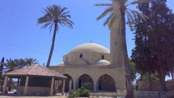 اضرام النار في مسجد بالشطر الجنوبي من قبرص
