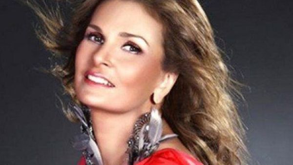 يسرا على (تويتر)...تعرف على أولى تغريداتها