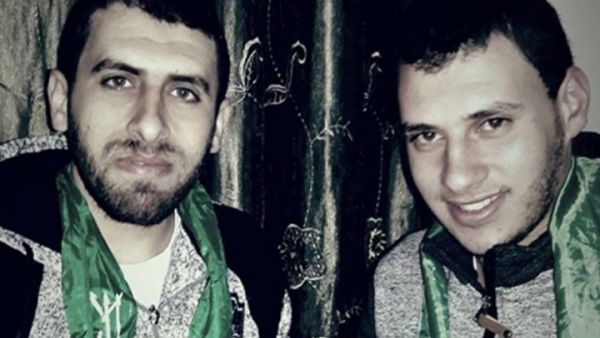 ألحق نور الدين (يمين) بشقيقه عز الدين