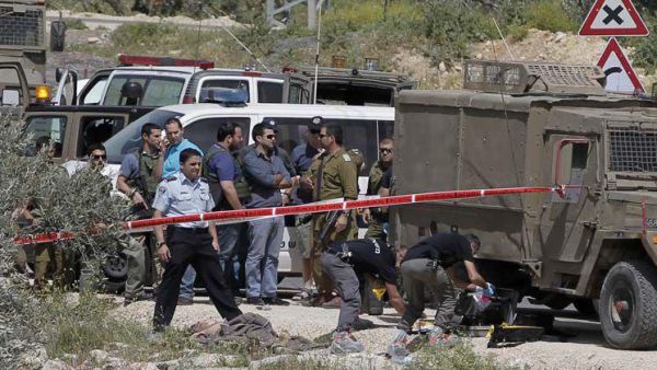 استشهاد فلسطيني اطلق النار على 3 اسرائيليين قرب مستوطنة بالضفة