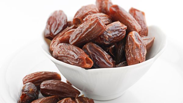 8 فوائد لتناول التمر في الشتاء