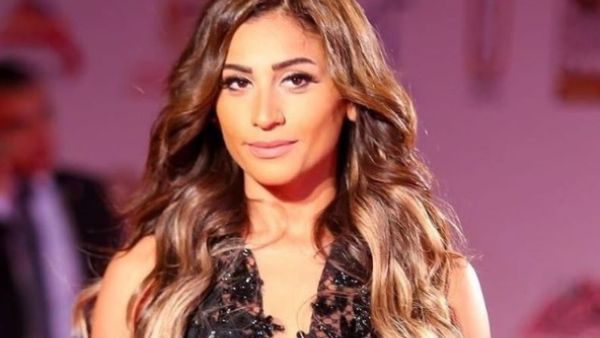 الفنانة المصرية الشابة دينا الشربيني 