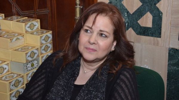 الفنانة دلال عبد العزيز
