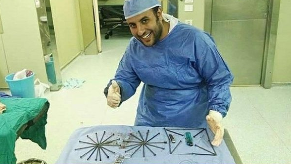 الطبيب المصري عبد الرحمن مصطفى