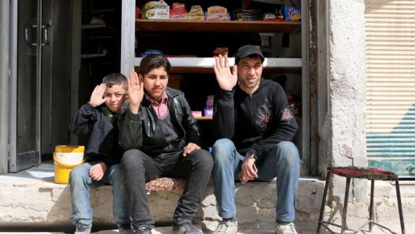 "#أنا_عايش".. صرخة من قلب الغوطة