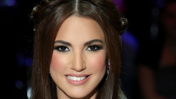 الفنانة درة