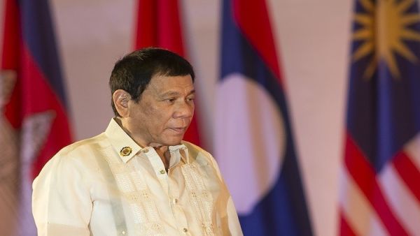 دوتيرتي سمع صوت الله في الطائرة!