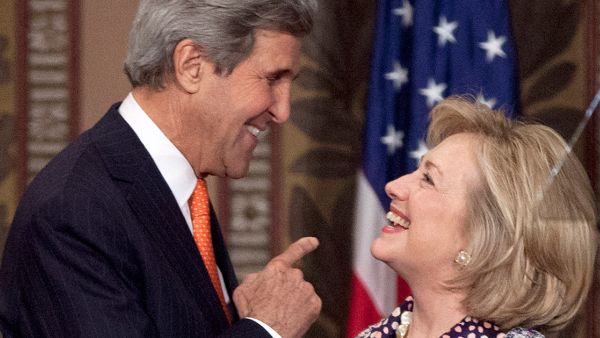 هيلاري كلينتون وجون كيري