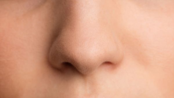 يمكن علاج جفاف الأنف بواسطة المحلول الملحي