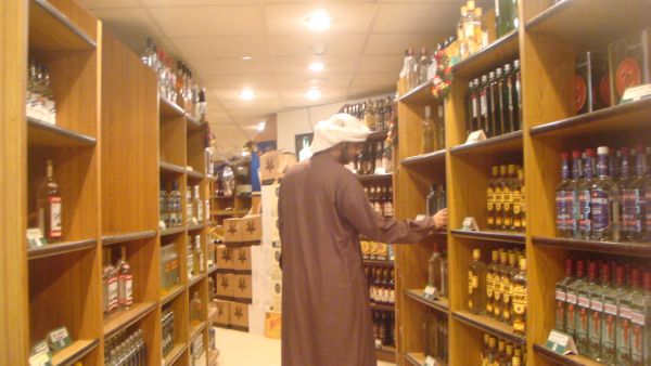 بيع الخمور في دبي