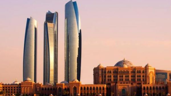 الامارات الاولى عربيا