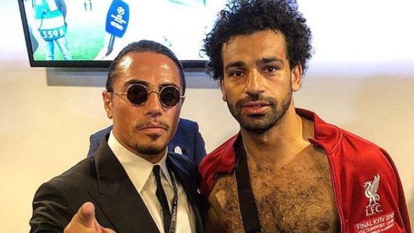 Nusret Gökçe with Mohamed Salah (Twitter)