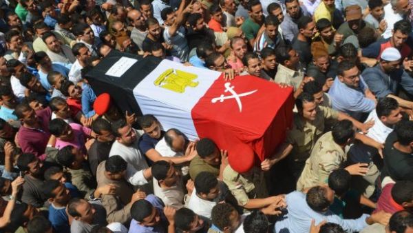 تشييع احد الجنود المصريين القتلى