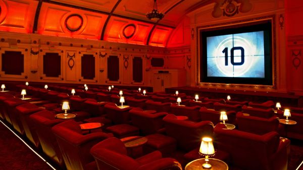 Cinema Akil aims to develop a culture of building conversations around them and appreciating ideas and themes from the UAE and the world. (Raindance.org)