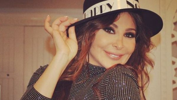 الفنانة اللبنانية إليسا