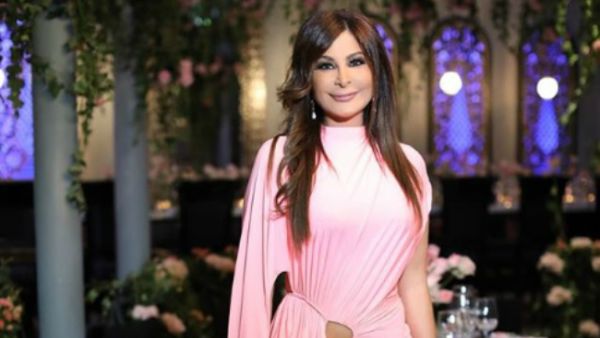 Rumor has it that Elissa got 120K Egyptian pounds for a TV interview with Mona Al Shathili (Source: elissazkh - Instagram)