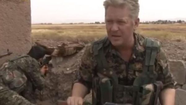 The British actor left Hollywood to join Kurdish forces fighting Daesh in Syria earlier this year. (Twitter)