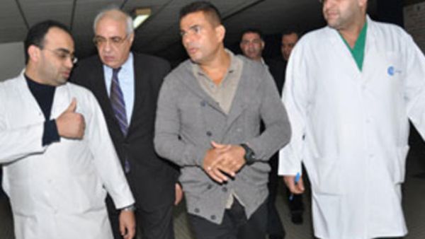 النجم يتابع مع الاطباء حالة المصابين (عن اليوم السابع)