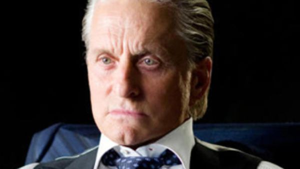 مشهد من فيلم (وول ستريت 2 :المال لاينام)