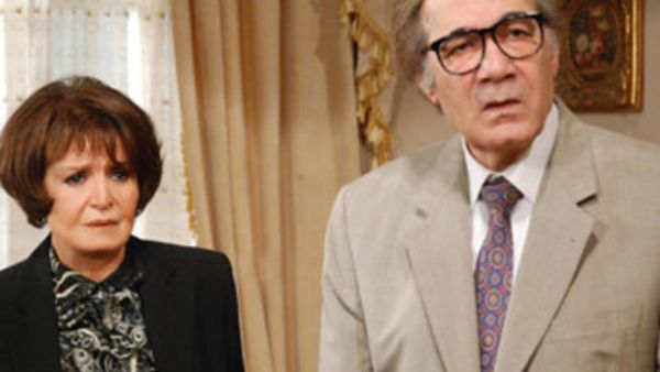 محمود ياسين في مسلسل (ماما في القسم)