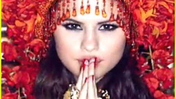 سيلينا غوميز في كليبها الجديد