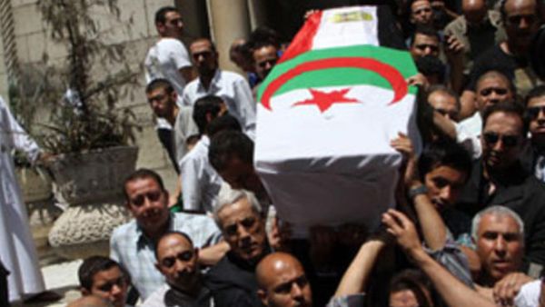تشييع جثمان وردة في مصر