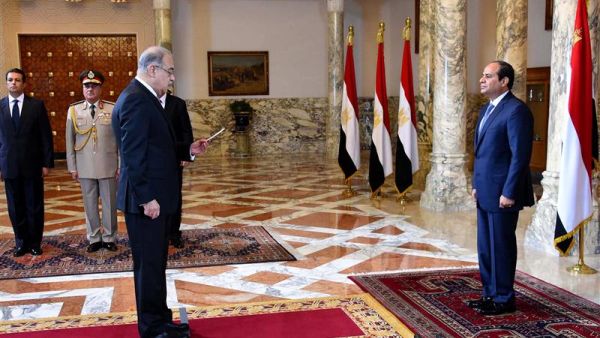 نطالب بحكومة تليق بمصر