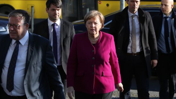 Chancellor Angela Merkel issued statement saying Germany will not relocate its embassy from Tel Aviv to Occupied Jerusalem. (AFP/File Photo)
