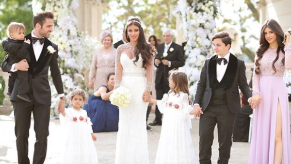 دانييلا سمعان تتألق بفستان ساحر من Rosa Clara في حفل زفافها (instagram.com/daniellasemaan/)