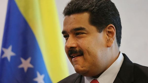 مادورو يرفض دخول المساعدات الأمريكية ورحب بالمعونات الروسية