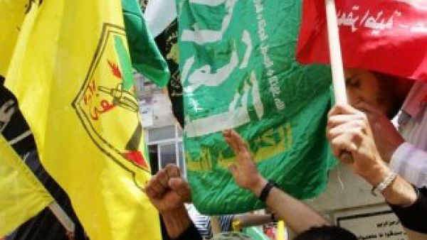 حركة فتح تدعو الجميع إلى تهيئة الأجواء لإنجاح حوار الدوحة
