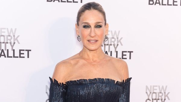 سارة جيسيكا باركر (http://www.theloop.ca)