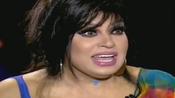 فيفي عبده لمنتقديها: أنا عايزة أروح جهنم أتشوي أنت مالك!!
