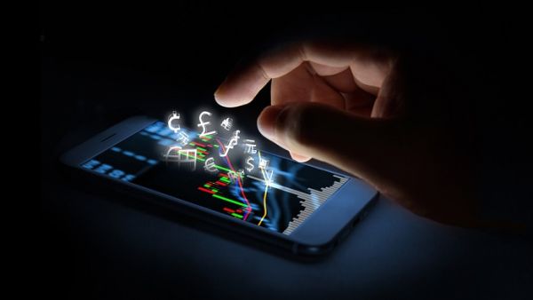 Fintech companies are being launched every now and then, mostly in countries like Egypt, UAE and Lebanon. (Shutterstock)