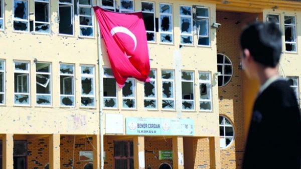 طائرة أردوغان كانت على مرأى طائرات الانقلابيين