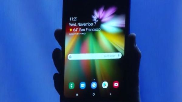 The company's new Snapdragon 855 chipset supports that idea, even though foldables haven't been a big topic at its Snapdragon Summit in Hawaii. (TechRadar)