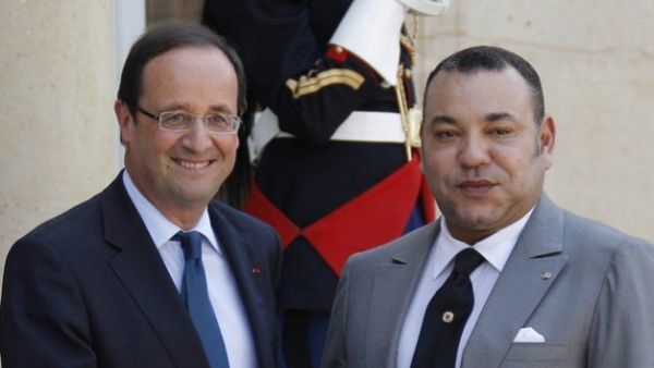 ارشيف/ العاهل المغربي محمد السادس والرئيس الفرنسي فرانسوا هولاند